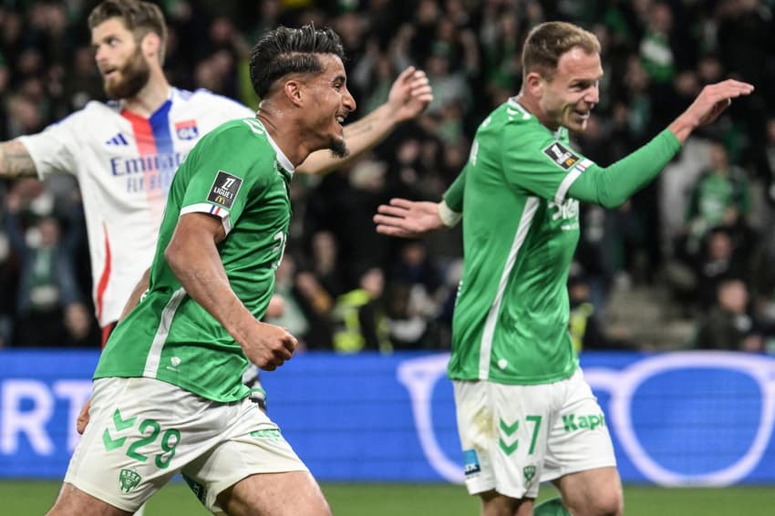 FBL-FRA-LIGUE1-SAINT-ETIENNE-LYON