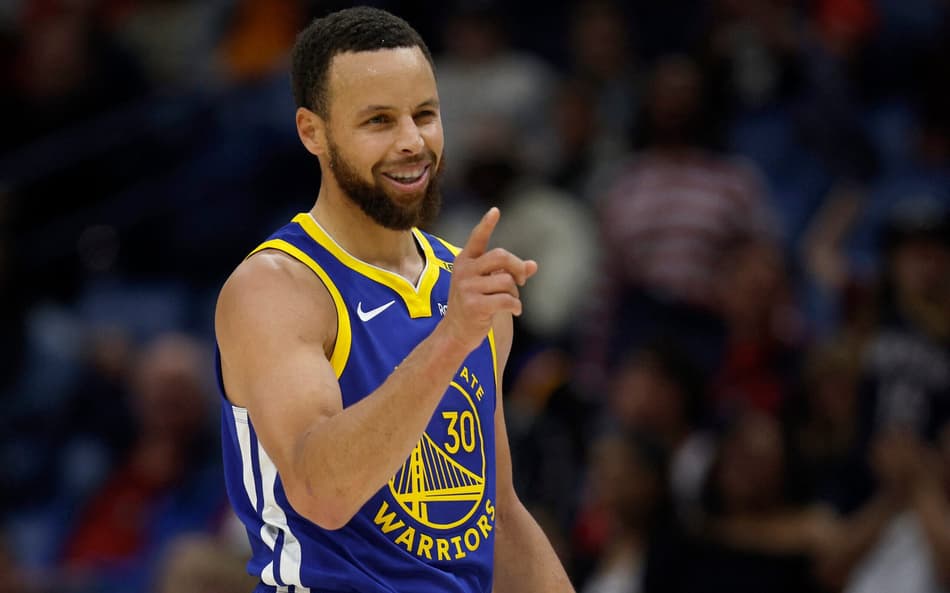 Após lesão, Stephen Curry salva Warriors de sequência negativa na NBA