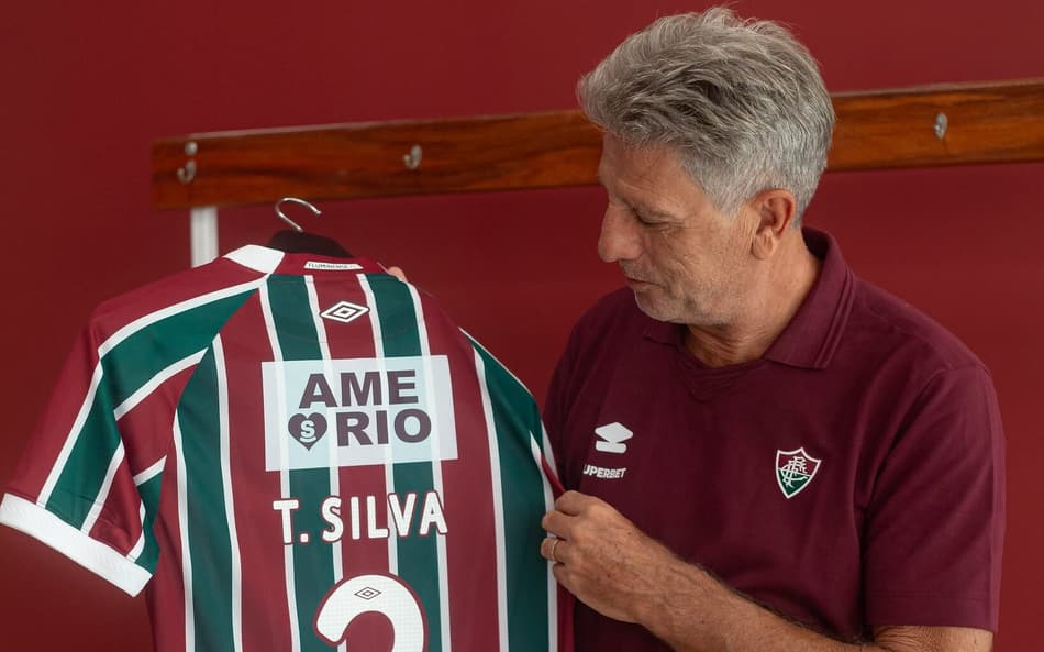 Renato Gaúcho retribui carinho dado pelo torcedor do Fluminense na estreia