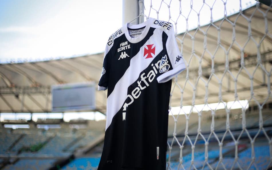 Escalação do Vasco tem mudanças para clássico contra o Flamengo