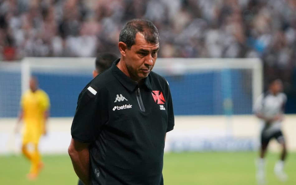 PVC cita mexida de Carille e analisa empate cedido pelo Vasco: ‘Inexplicável’