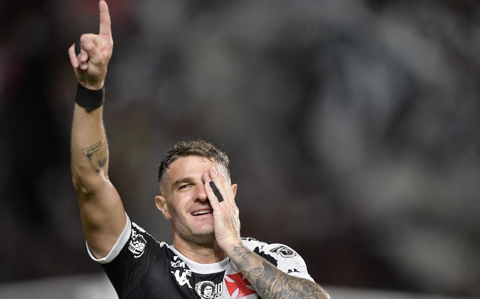 Vegetti impressiona pelo Vasco e supera marca de Harry Kane na temporada