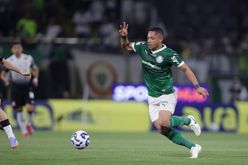 Vitor Roque - Palmeiras