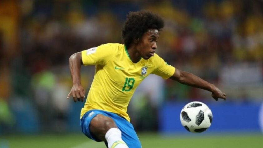 ESQUENTOU - O atacante Willian, de 35 anos, recebeu uma proposta do Al-Shabab, da Arábia Saudita, e pode deixar o Fulham poucos dias depois de ter renovado seu contrato com o clube inglês por mais uma temporada. A informação foi divulgada pelo jornalista Fabrizio Romano, especializado em transferências. ESQUENTOU - O atacante Willian, de 35 anos, recebeu uma proposta do Al-Shabab, da Arábia Saudita, e pode deixar o Fulham poucos dias depois de ter renovado seu contrato com o clube inglês por mais uma temporada. A informação foi divulgada pelo jornalista Fabrizio Romano, especializado em transferências.