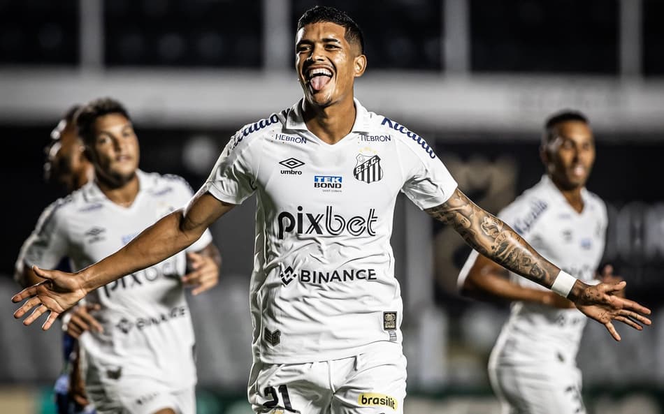 Lucas Barbosa, do Red Bull Bragantino, exalta Neymar no Santos: ‘dispensa comentários’