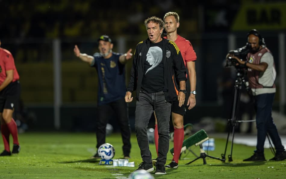 Cuca vê resultado do Atlético-MG como ‘frustrante’