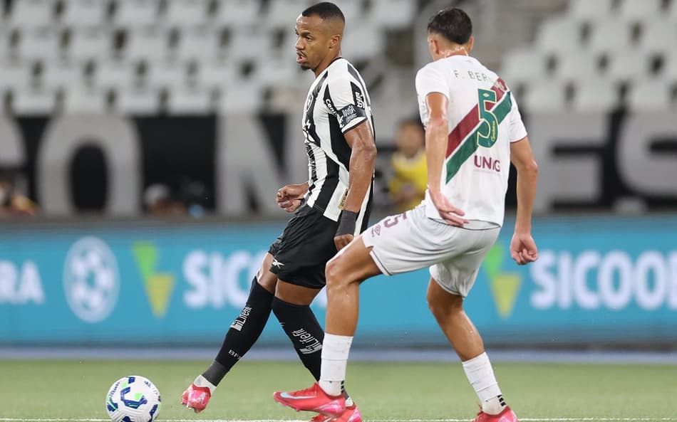 Marlon Freitas defende trabalho de Renato Paiva no Botafogo: ‘Estamos entendendo’