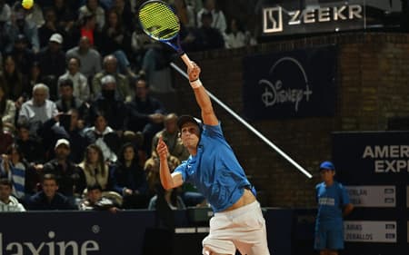 AFP__20241114__36MC6BR__v1__HighRes__TennisAtpUru-scaled-aspect-ratio-512-320