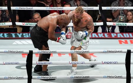 AFP__20241116__36MM42J__v1__HighRes__UsBoxingTysonPaulHeavyweight-scaled-aspect-ratio-512-320
