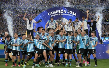 AFP__20241123__36N73Z7__v1__HighRes__FblSudamericanaRacingCruzeiro-scaled-aspect-ratio-512-320