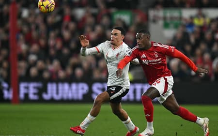AFP__20250114__36TX6CY__v1__HighRes__FblEngPrNottinghamForestLiverpool-scaled-aspect-ratio-512-320