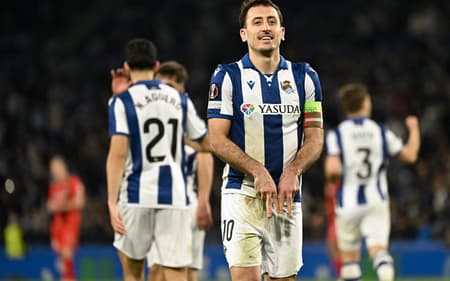 AFP__20250220__36YB6CM__v1__HighRes__FblEurC3RealSociedadMidtjylland-scaled-aspect-ratio-512-320