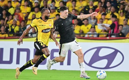AFP__20250306__36ZF6Y6__v1__HighRes__FblLibertadoresBarcelonaCorinthians-aspect-ratio-512-320