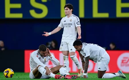 AFP__20250315__372J9TJ__v1__HighRes__FblEspLigaVillarrealRealMadrid-scaled-aspect-ratio-512-320