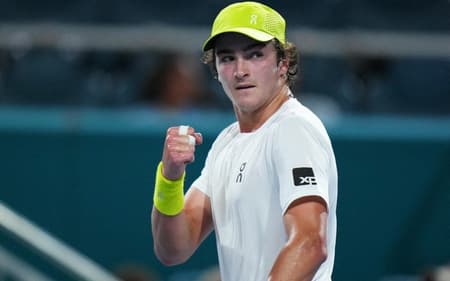 AFP__20250321__2206132351__v3__Preview__MiamiOpenPresentedByItau2025Day3-aspect-ratio-512-320