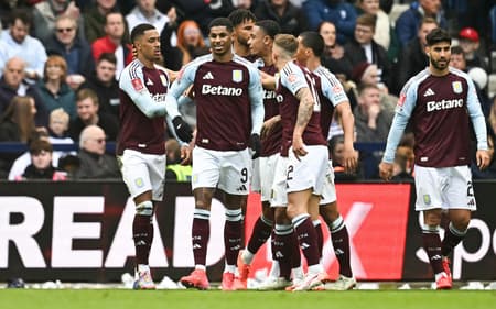 AFP__20250330__38FP3GX__v1__HighRes__FblEngFacupPrestonAstonVilla-scaled-aspect-ratio-512-320