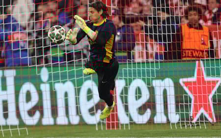 AFP__20250408__39L48WM__v1__HighRes__FblEurC1BayernMunichInterMilan-scaled-aspect-ratio-512-320