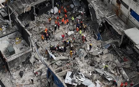 AFP__20250409__39PX99D__v2__HighRes__DominicanRepAccidentNightclubCollapse-scaled-aspect-ratio-512-320