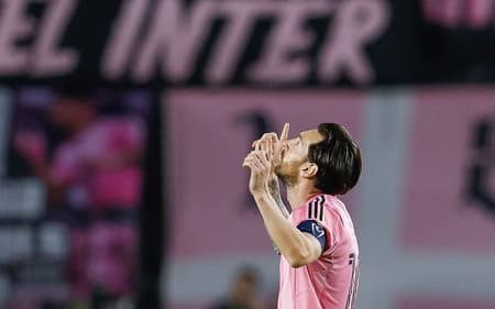 AFP__20250410__39RX7K3__v1__HighRes__FootballConcacafChampionsCupQuartefinalInterMia-aspect-ratio-512-320