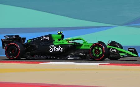 AFP__20250411__39ZA38D__v1__HighRes__AutoPrixF1BahrainPractice-scaled-aspect-ratio-512-320