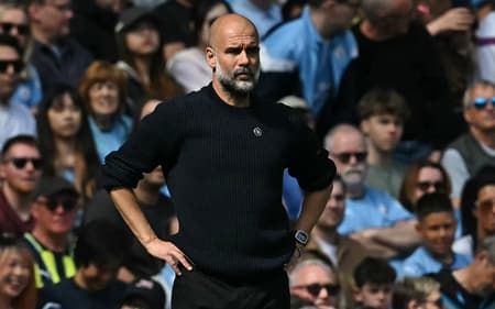 AFP__20250412__424B9E6__v1__HighRes__FblEngPrManCityCrystalPalace-scaled-aspect-ratio-512-320