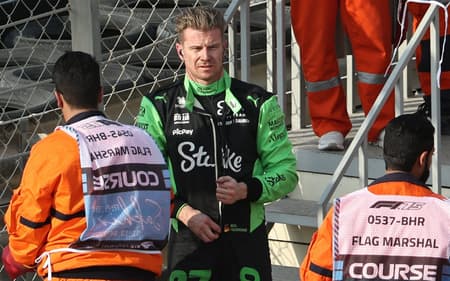 AFP__20250412__424J43J__v1__HighRes__AutoPrixF1BahrainPractice-aspect-ratio-512-320