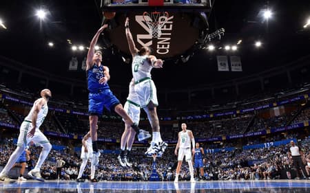 AFP__20250426__2211362616__v1__HighRes__2025NbaPlayoffsBostonCelticsVOrlandoMagicGam-scaled-aspect-ratio-512-320