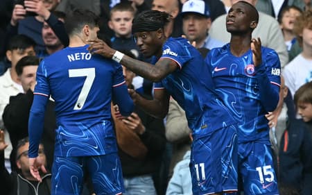 AFP__20250426__43KN6T8__v1__HighRes__FblEngPrChelseaEverton-scaled-aspect-ratio-512-320