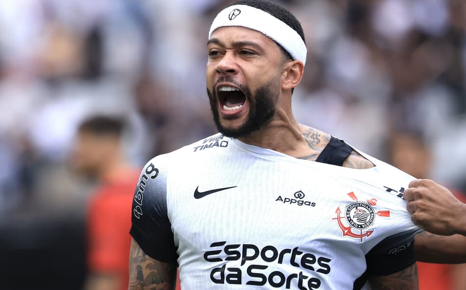 Memphis brilha, Corinthians vence o Sport de virada e se recupera no Brasileirão
