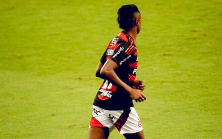 Bruno-Henrique-Flamengo-aspect-ratio-512-320