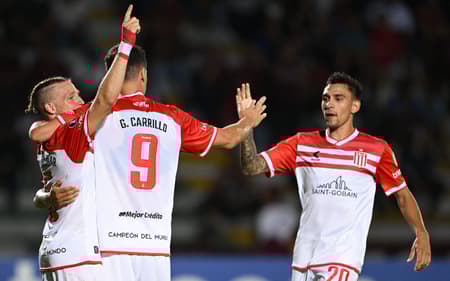 Carabobo-x-Estudiantes-1-scaled-aspect-ratio-512-320