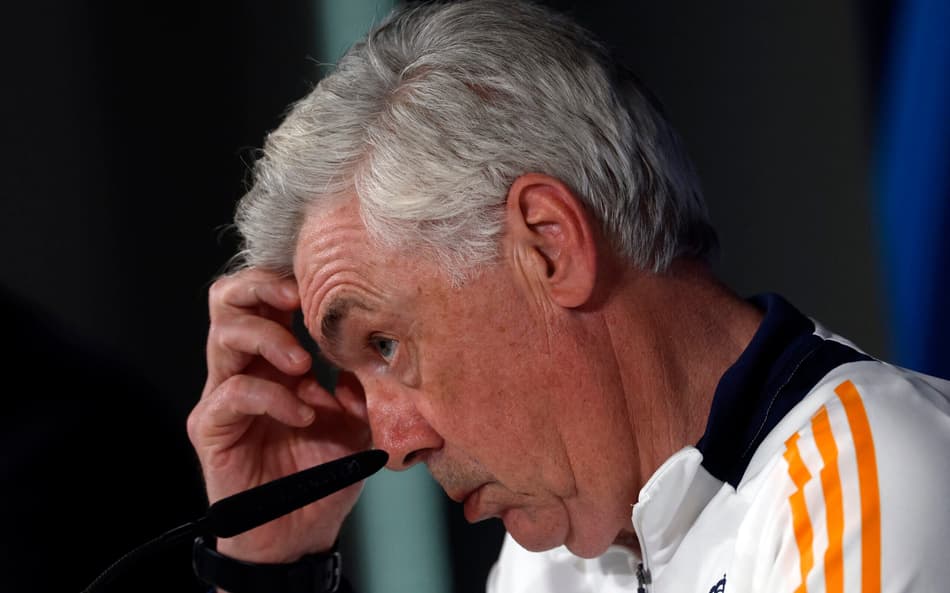 Carlo-Ancelotti-em-coletiva-na-vespera-de-Real-Madrid-x-Arsenal-pela-Champions-League-scaled-aspect-ratio-512-320