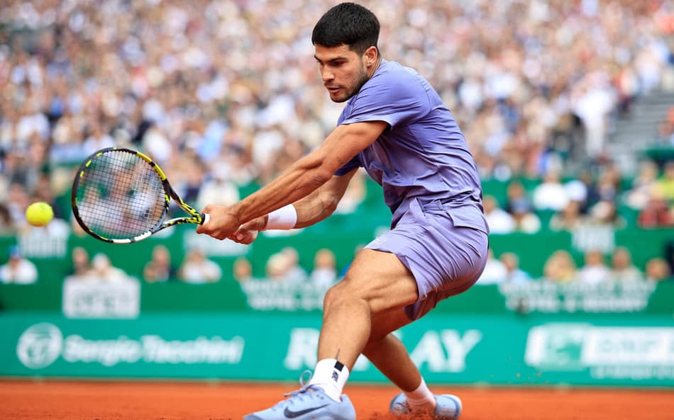 Carlos-Alcaraz-quartas-de-final-Monte-Carlo-scaled-aspect-ratio-512-320