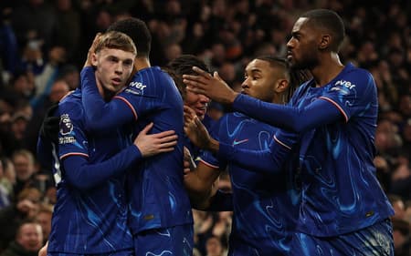 Chelsea-West-Ham-Ingles-scaled-aspect-ratio-512-320