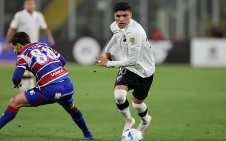Colo-Colo-Fortaleza-03-scaled-aspect-ratio-512-320