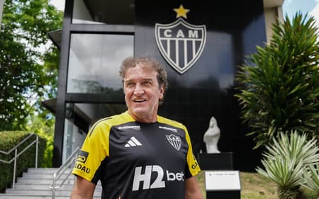 Cuca-Atletico-MG-aspect-ratio-512-320