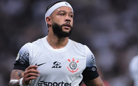Depay-no-jogo-entre-Corinthians-x-Atletico-GO-scaled-aspect-ratio-512-320