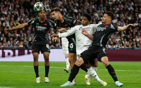 Endrick-em-acao-pelo-Real-Madrid-contra-o-Arsenal-na-Champions-League-scaled-aspect-ratio-512-320