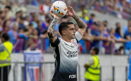 Fagner-Fortaleza-Corinthians-scaled-aspect-ratio-512-320
