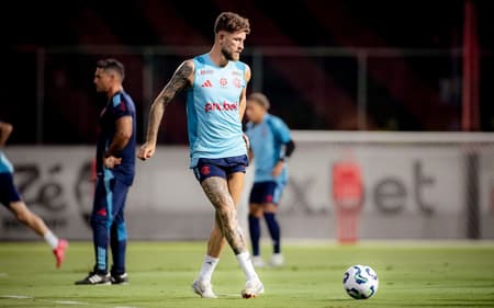 Flamengo-Leo-Pereira-aspect-ratio-512-320