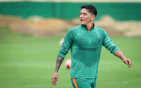 German-Cano-em-treino-de-pre-temporada-com-o-Fluminense-no-CT-Carlos-Castilho-scaled-aspect-ratio-512-320