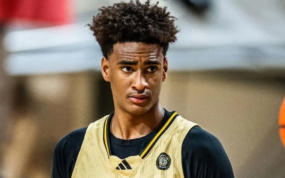 Acidente de carro deixa filho de ex-estrela da NBA em coma