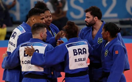 Judo-por-equipes-Brasil-Olimpiadas-aspect-ratio-512-320
