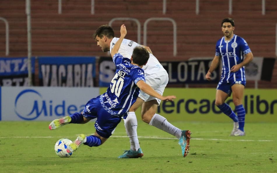 Na reestreia de Mano, Grêmio cede empate para o Godoy Cruz na Sul-Americana