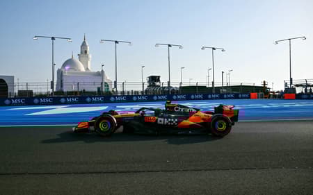 Lando-Norris-Treino-3-GP-da-Arabia-Saudita-scaled-aspect-ratio-512-320