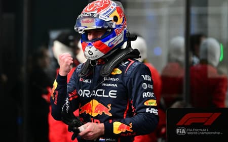 Max-Verstappen-Pole-Position-F1-GP-da-Arabia-Saudita-scaled-aspect-ratio-512-320