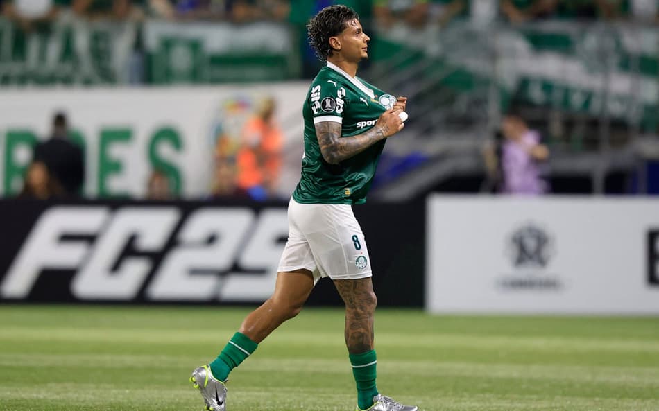 Jornalista defende Richard Ríos e dispara contra torcida do Palmeiras: ‘Atrapalha’