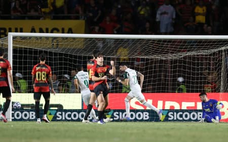 Piquerez-Sport-Palmeiras-scaled-aspect-ratio-512-320