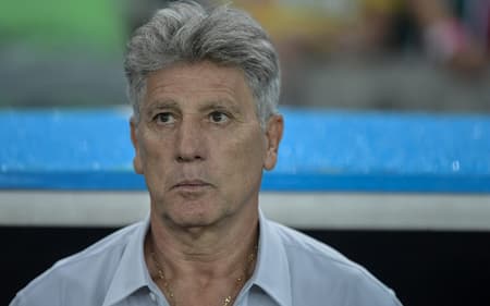 Renato-Gaucho-Fluminense-Vitoria-scaled-aspect-ratio-512-320