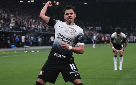 Romero-Corinthians-Fortaleza-scaled-aspect-ratio-512-320
